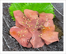 和牛レバ刺し